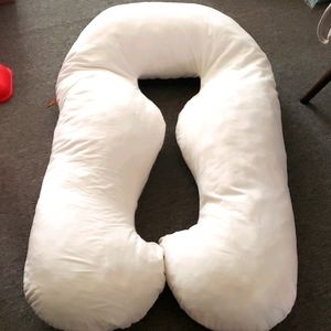 Leachco pregnancy pillow